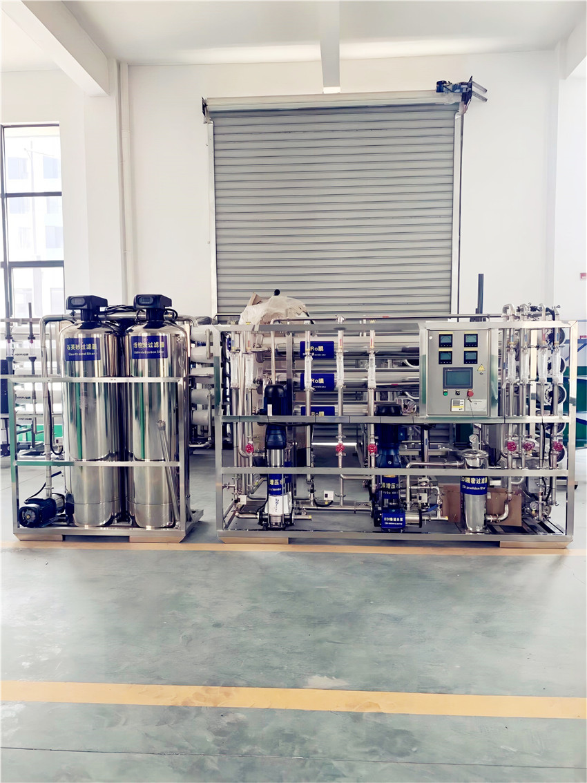 纯化水设备的预处理系统中,活性炭过滤器的作用是什么?(图1) 14-1.jpg